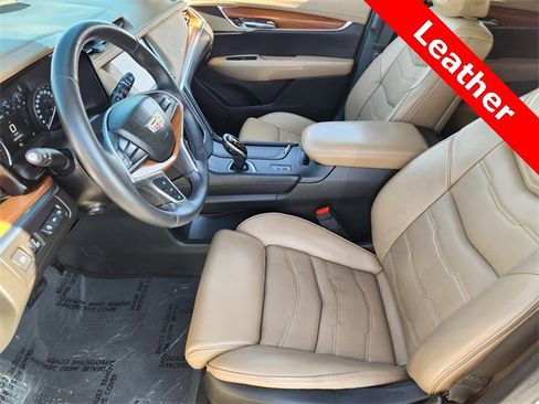 Used 2017 Cadillac XT5 Platinum image 14
