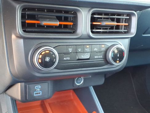 Used 2024 Ford Maverick XLT image 11