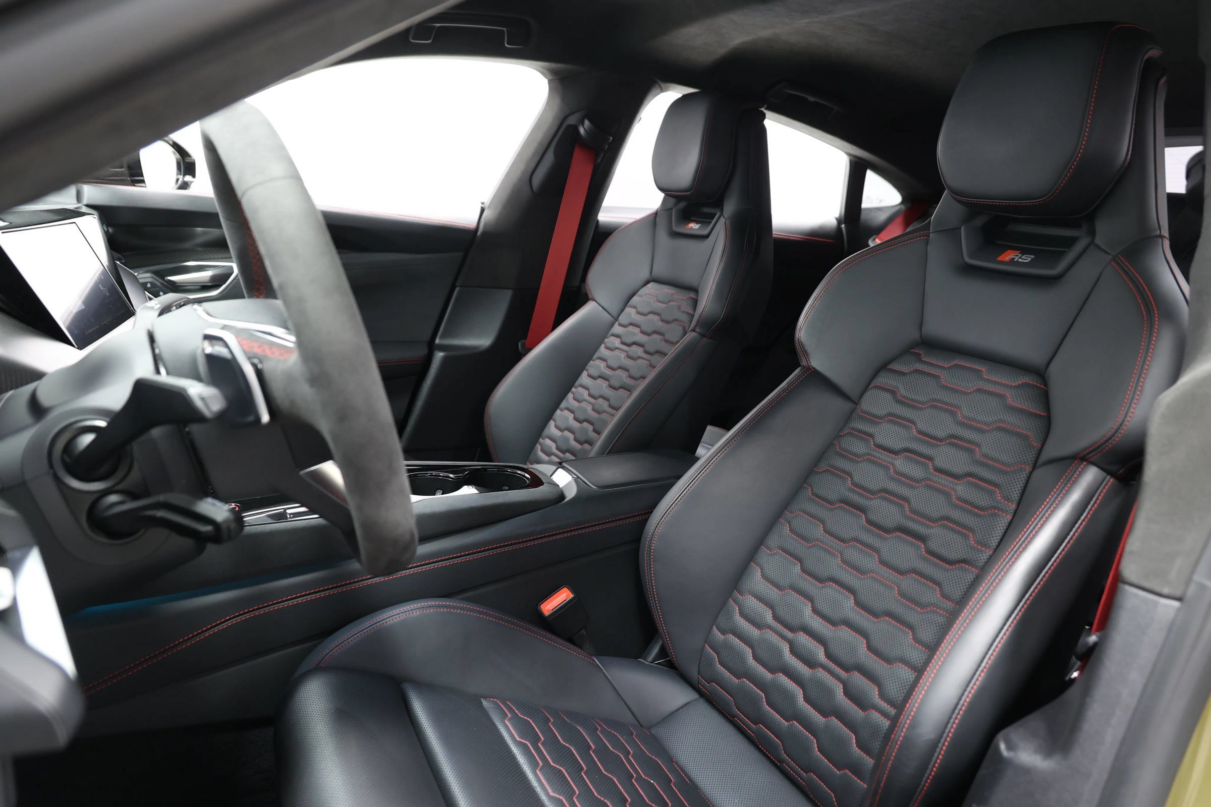 Used 2022 Audi RS e-tron GT w/ Year 1 Package AWD/4WD image 17