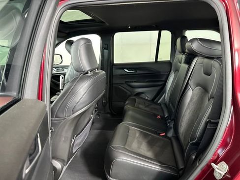 Used 2023 Jeep Grand Cherokee Altitude image 26