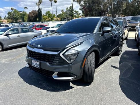 Certified 2023 Kia Sportage LX FWD image 3