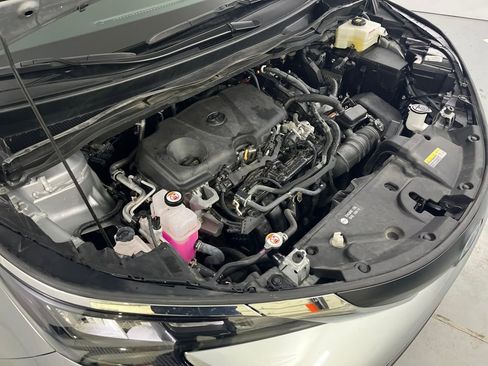 Used 2024 Toyota Sienna XLE image 11