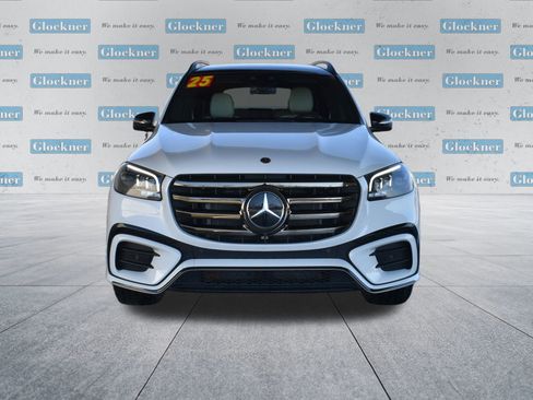 Used 2025 Mercedes-Benz GLS 450 4MATIC image 2