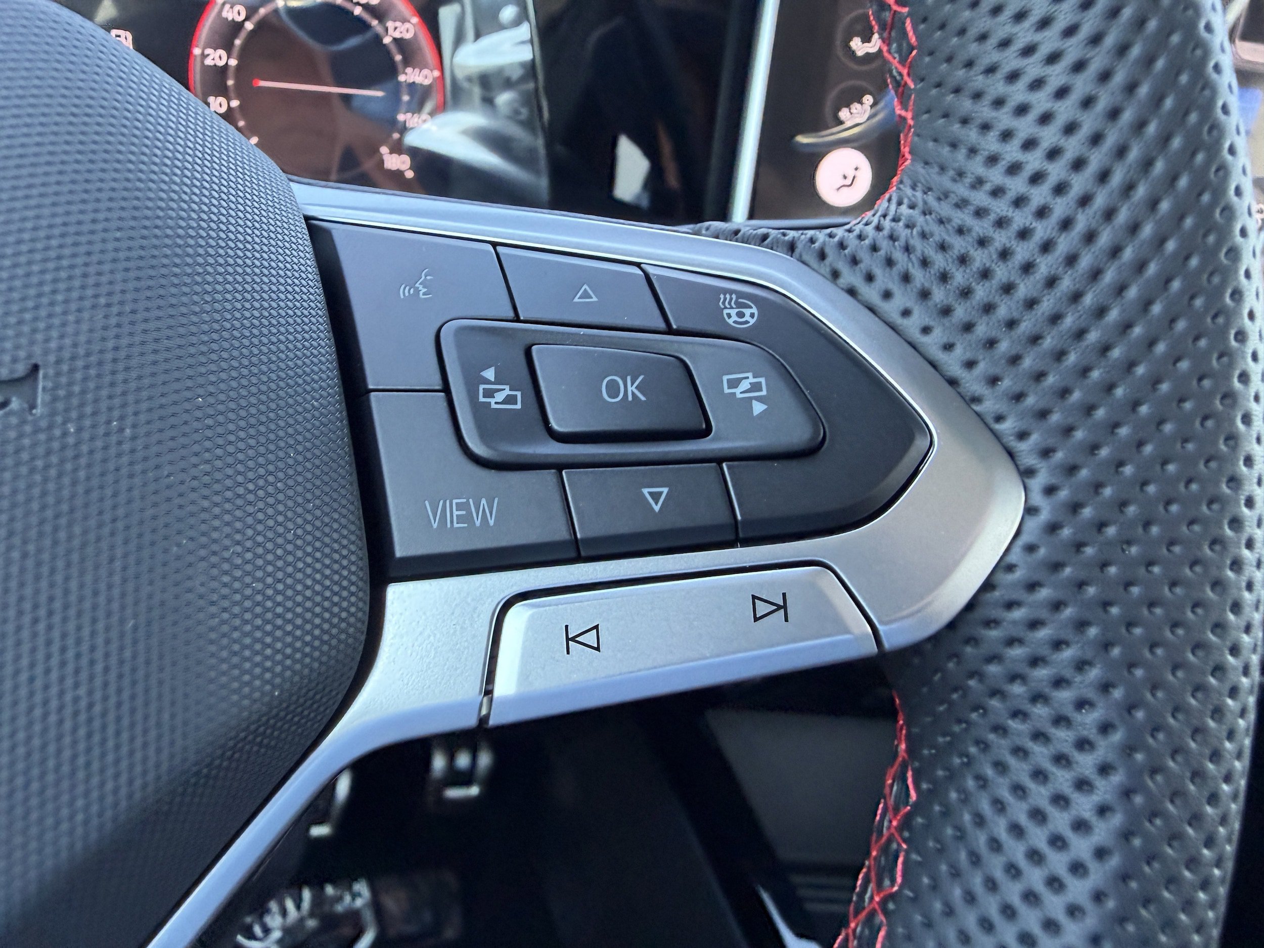 New 2026 Volkswagen GTI SE FWD image 29