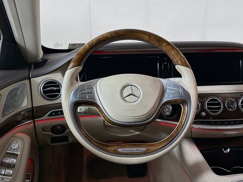 Used 2015 Mercedes-Benz S 550 4MATIC Sedan image 18
