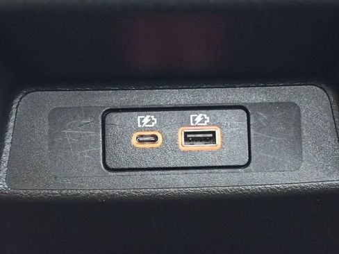Used 2025 Nissan Altima 2.5 SR FWD image 11