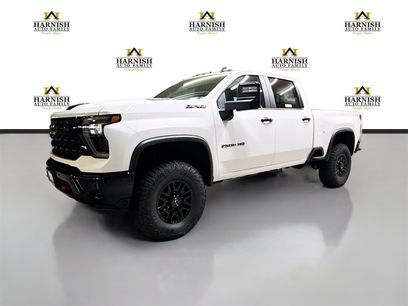 New 2026 Chevrolet Silverado 2500 ZR2 w/ LPO, Dark Essentials Package