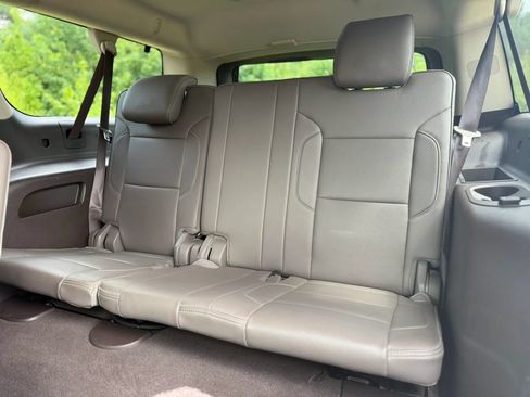 Used 2019 GMC Yukon XL Denali w/ Denali Ultimate Package AWD/4WD image 10