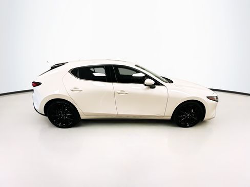 Used 2023 MAZDA MAZDA3 s FWD image 10