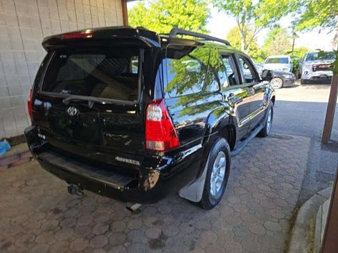 Used 2007 Toyota 4Runner Sport AWD/4WD image 2