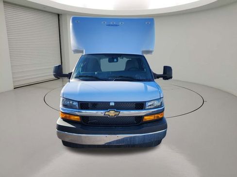 New 2026 Chevrolet Express 4500 w/ Power Convenience Package image 2