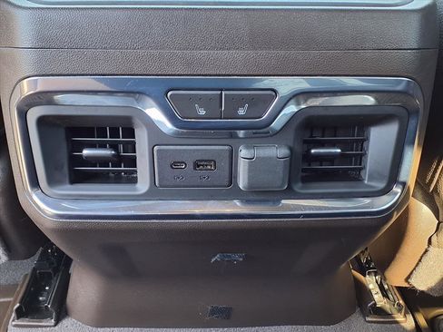 Used 2022 GMC Sierra 3500 Denali image 18