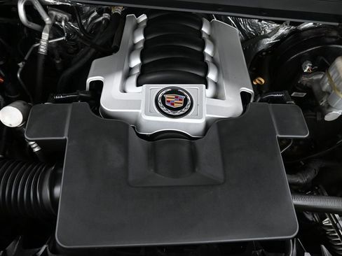 Used 2015 Cadillac Escalade Premium image 27