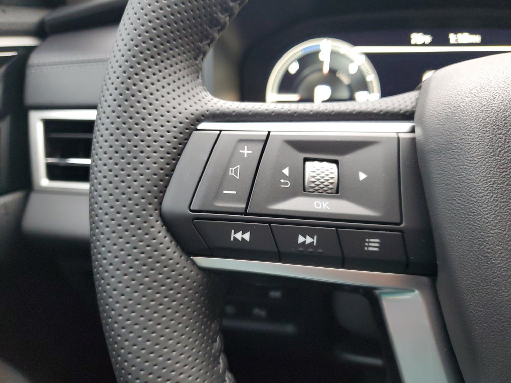 Used 2025 Mitsubishi Outlander SE AWD/4WD image 20