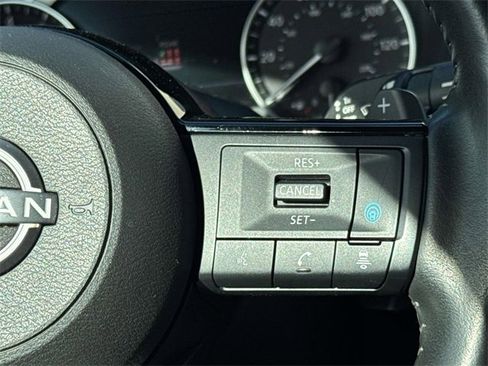 Certified 2024 Nissan Pathfinder SL image 12