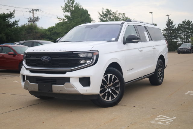 Used 2025 Ford Expedition Max Platinum AWD/4WD image 2