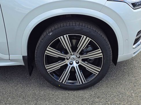 Certified 2022 Volvo XC90 T8 Inscription w/ Advanced Package image 9