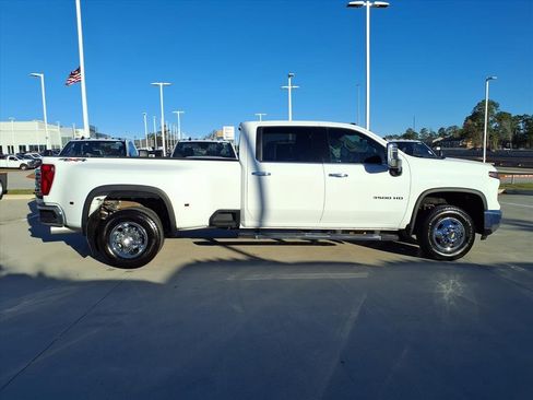 Used 2024 Chevrolet Silverado 3500 LTZ w/ LTZ Convenience Package image 4