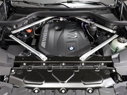 New 2026 BMW X5 xDrive40i w/ Climate Comfort Package image 24