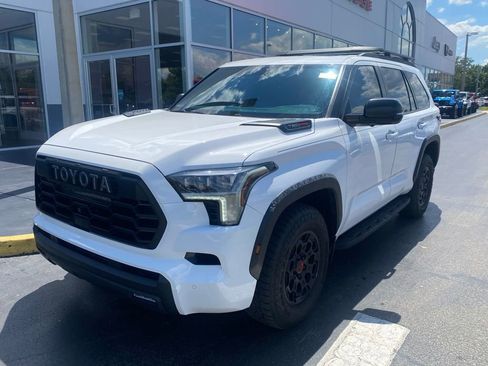 Used 2025 Toyota Sequoia TRD Pro AWD/4WD image 4