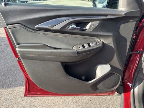 Used 2023 Chevrolet TrailBlazer RS image 25