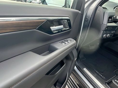 New 2026 Chevrolet Tahoe High Country w/ LPO, Illumination Package image 12