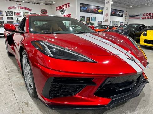 Used 2021 Chevrolet Corvette Stingray Premium Cpe w/ Z51 Performance Package RWD image 4