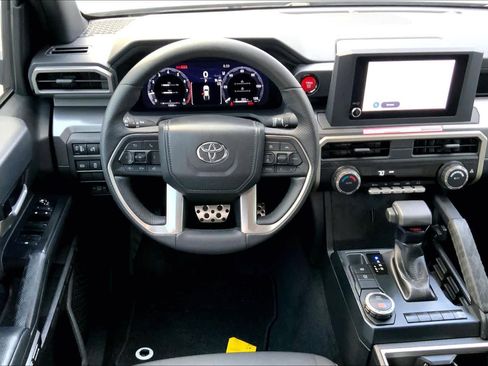 Used 2024 Toyota Tacoma TRD Sport image 6