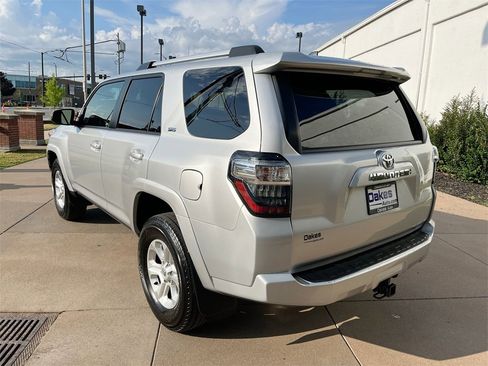 Used 2023 Toyota 4Runner SR5 image 6