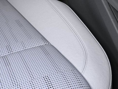 New 2024 Cadillac Lyriq Sport image 21