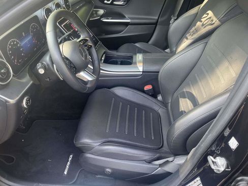 Used 2024 Mercedes-Benz C 300 4MATIC Sedan image 16