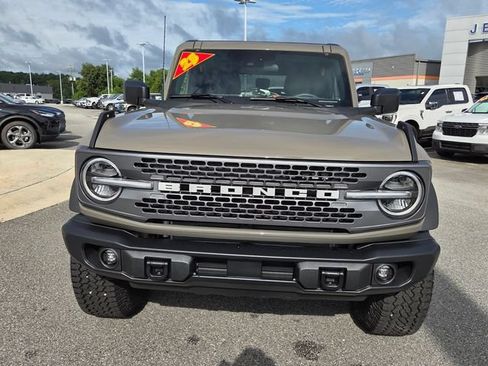Used 2025 Ford Bronco Badlands w/ Sasquatch Package AWD/4WD image 2