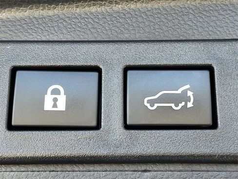 Used 2025 Subaru Outback Touring XT w/ Popular Package #2 image 29