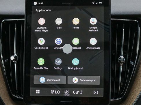 New 2026 Volvo XC60 B5 Plus w/ Protection Package Premier image 16