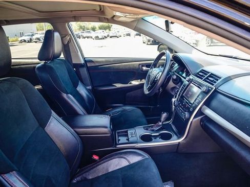 Used 2017 Toyota Camry XSE w/ Moonroof Package image 20