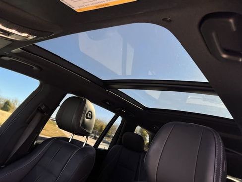 Used 2022 Mercedes-Benz GLS 450 4MATIC image 21