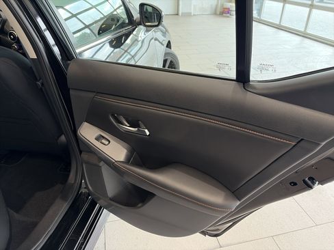 Used 2023 Nissan Sentra SR w/ Midnight Edition Package image 17