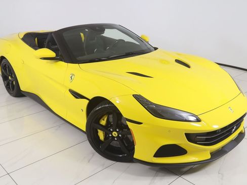 Used 2022 Ferrari Portofino M RWD image 24