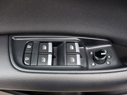 Used 2022 Audi Q8 Premium Plus w/ Premium Plus Package image 25