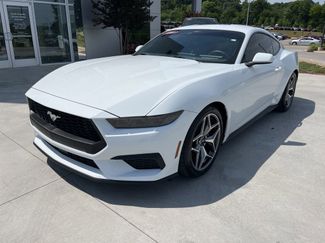 Used 2025 Ford Mustang Coupe RWD video 1