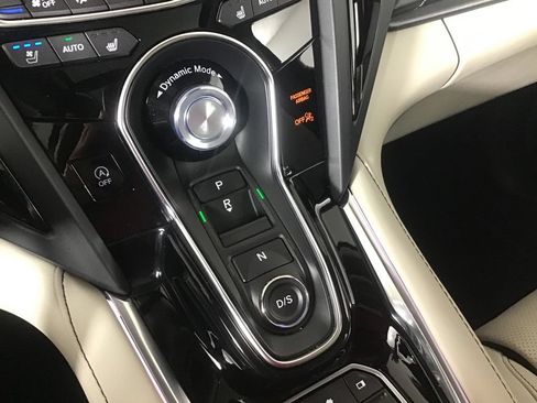 Used 2025 Acura RDX SH-AWD w/ Advance Package image 37