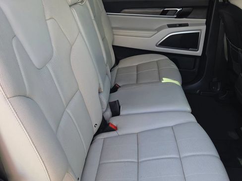 Used 2022 Kia Telluride EX FWD image 57