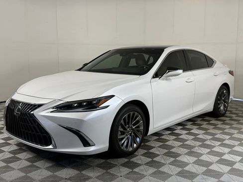 Used 2024 Lexus ES 350 Ultra Luxury w/ Accessory Package (Z2) FWD image 2