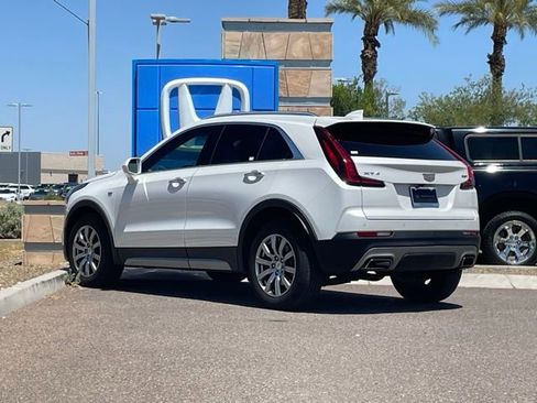 Used 2019 Cadillac XT4 Premium Luxury w/ Cold Weather Package FWD image 5