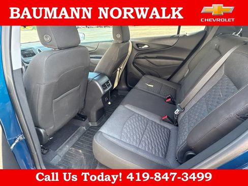 Used 2020 Chevrolet Equinox LT FWD image 19