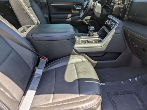 Used 2024 GMC Sierra 1500 Denali AWD/4WD image 30