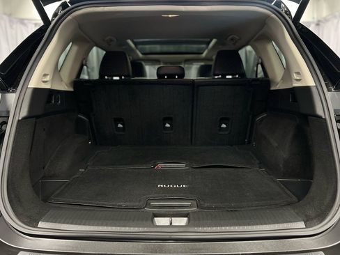 Used 2021 Nissan Rogue Platinum image 40