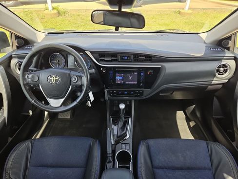 Used 2017 Toyota Corolla SE FWD image 13