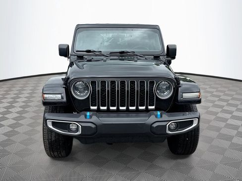 Used 2023 Jeep Wrangler Unlimited Sahara image 2