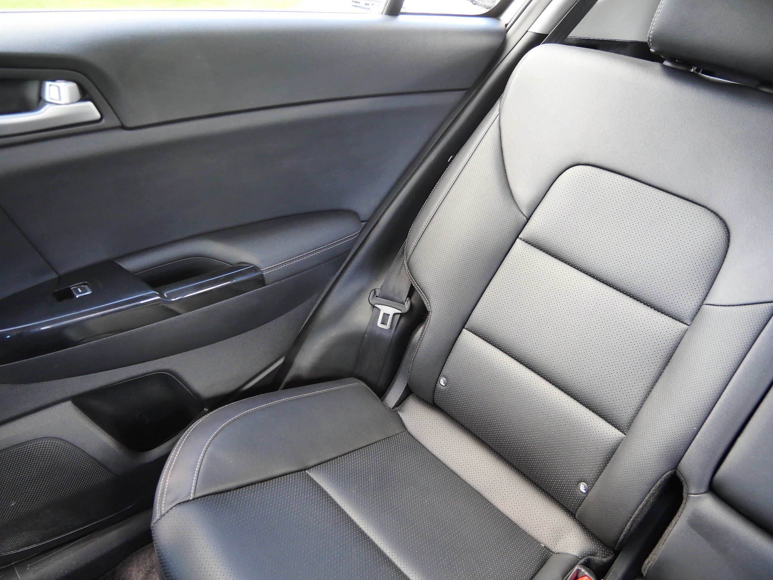 Used 2021 Kia Sportage EX AWD/4WD image 12